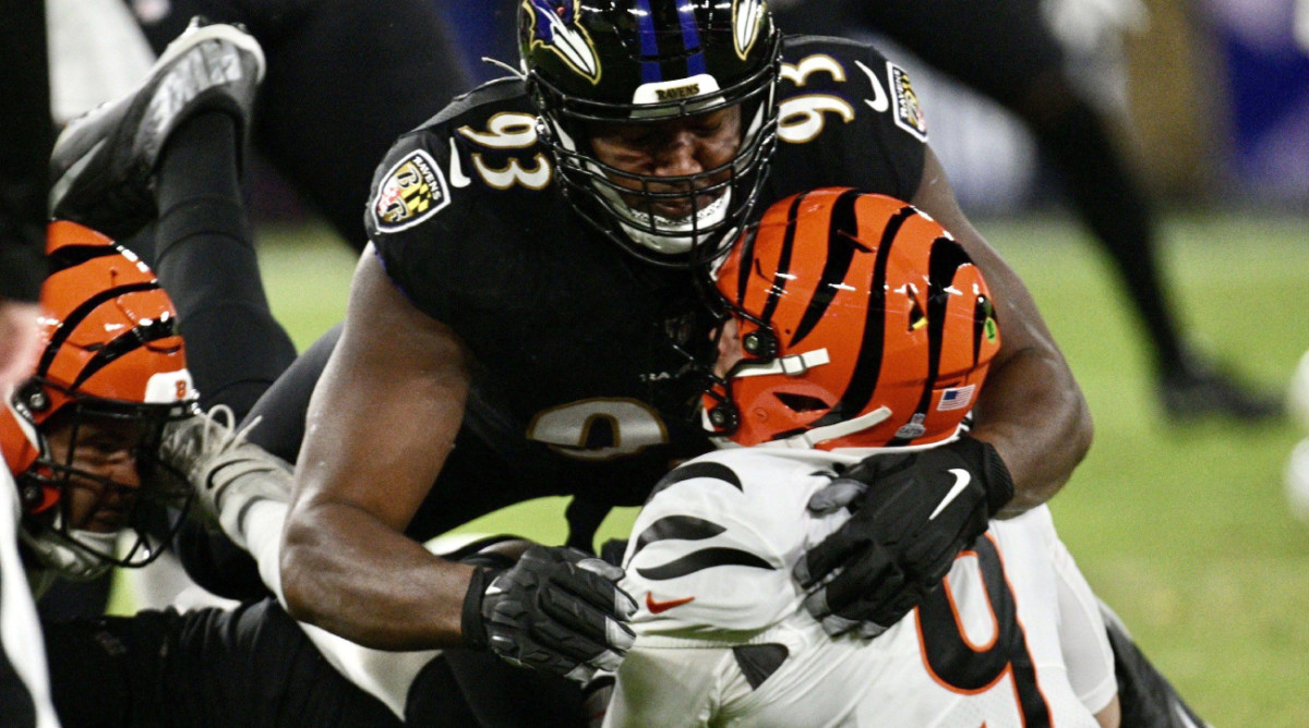 January 24, 2023: RavensÃ‚™ Calais Campbell sacks Cincinnati quarterback Joe Burrows to force fourth down in the first quarter as the Baltimore Ravens host the Cincinnati Bengals at M&T Bank Stadium Sunday night. - ZUMAm67_ 0200616142st Copyright: xJerryxJacksonx  